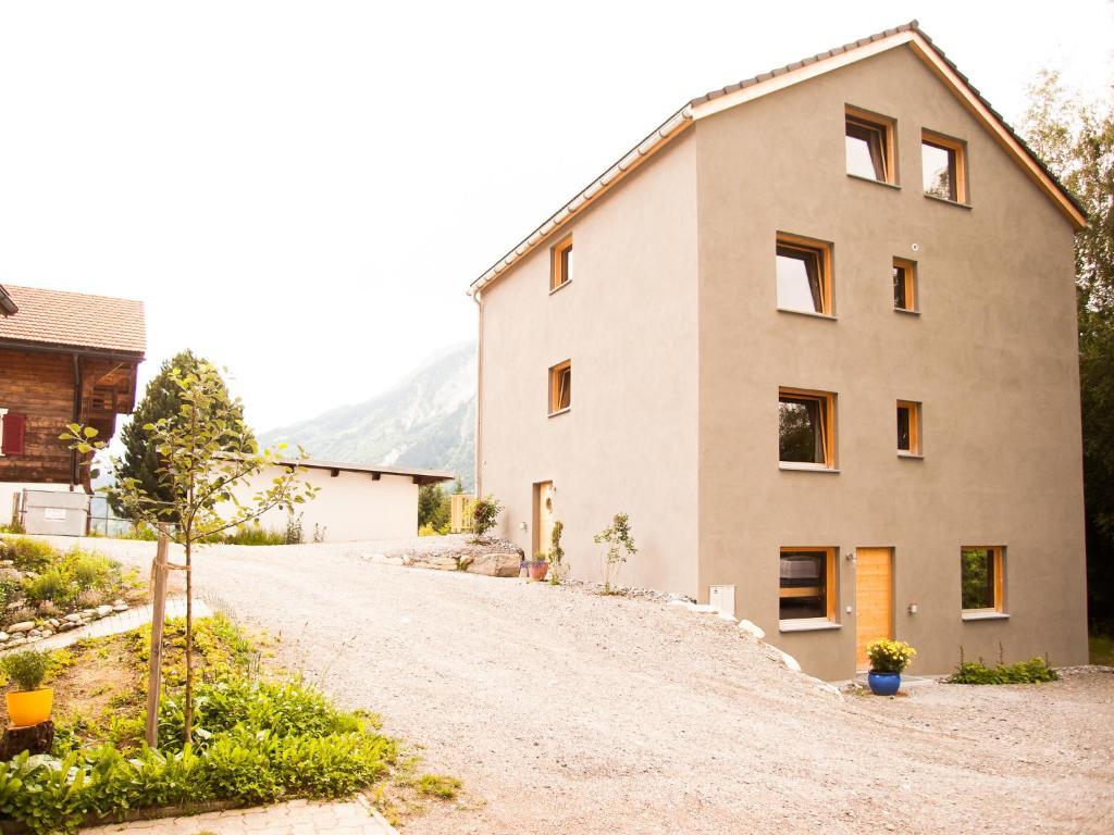 Nangijala Guest House Disentis Εξωτερικό φωτογραφία